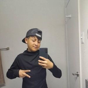 Meet your Posher, Gonzalez deyler